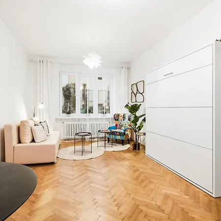 Stylish&quiet In Vibrant Letná *